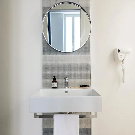 Homeathotel Isola Borsieri